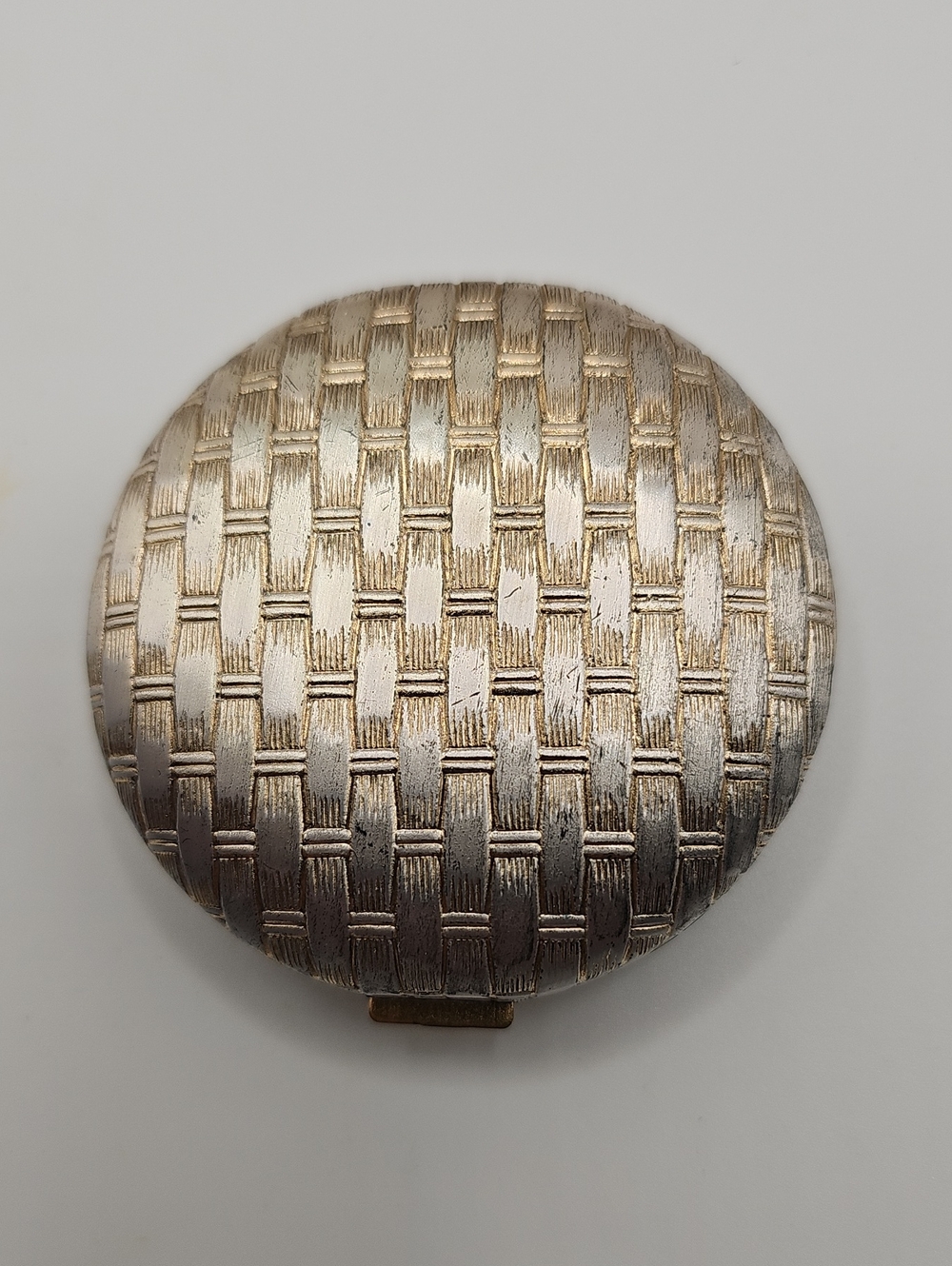 Vintage AVON Gold-Tone Woven Pattern Compact Mirror - Women Accessories